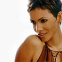 Halle Berry 4